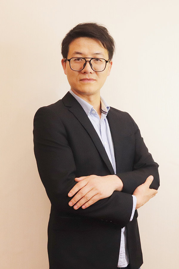 泾阳李林科 本科学历,毕业于西安石油大学