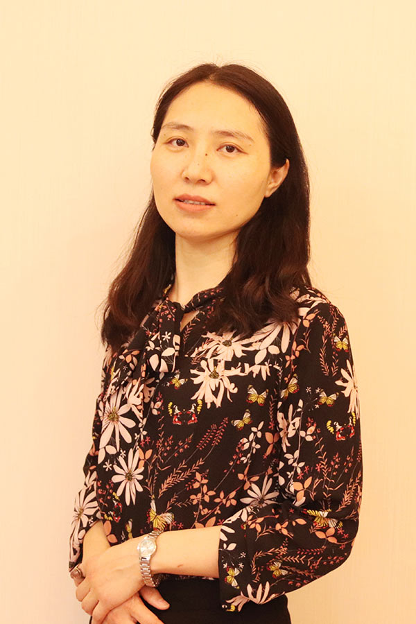 泾阳王晓娜 研究生学历,毕业于华南师范大学